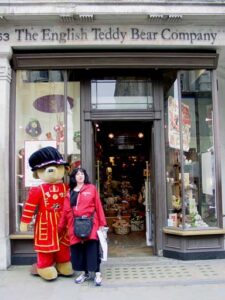 Aviva in front of the English Teddy Bear Company Aviva in front of the English Teddy Bear Company