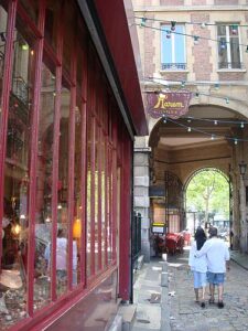 Harem, a jewelry store Harem, a jewelry store