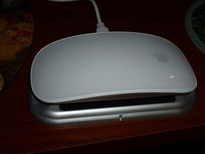 Magic Mouse on charging station Magic Mouse on charging station