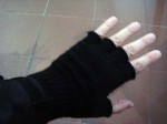 It was cold so I bought a pair of cheap wool half-gloves