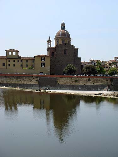Chiesa across the Arno