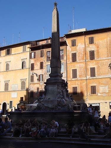Fountain outside the Pantheon